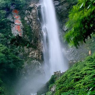 悬崖跳水运动